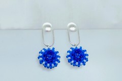 Oorstekers zilver ovaal met bol en blauwe glaskralen