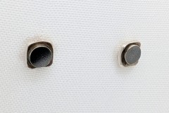 Oorstekers zilver zwarte bloem klein